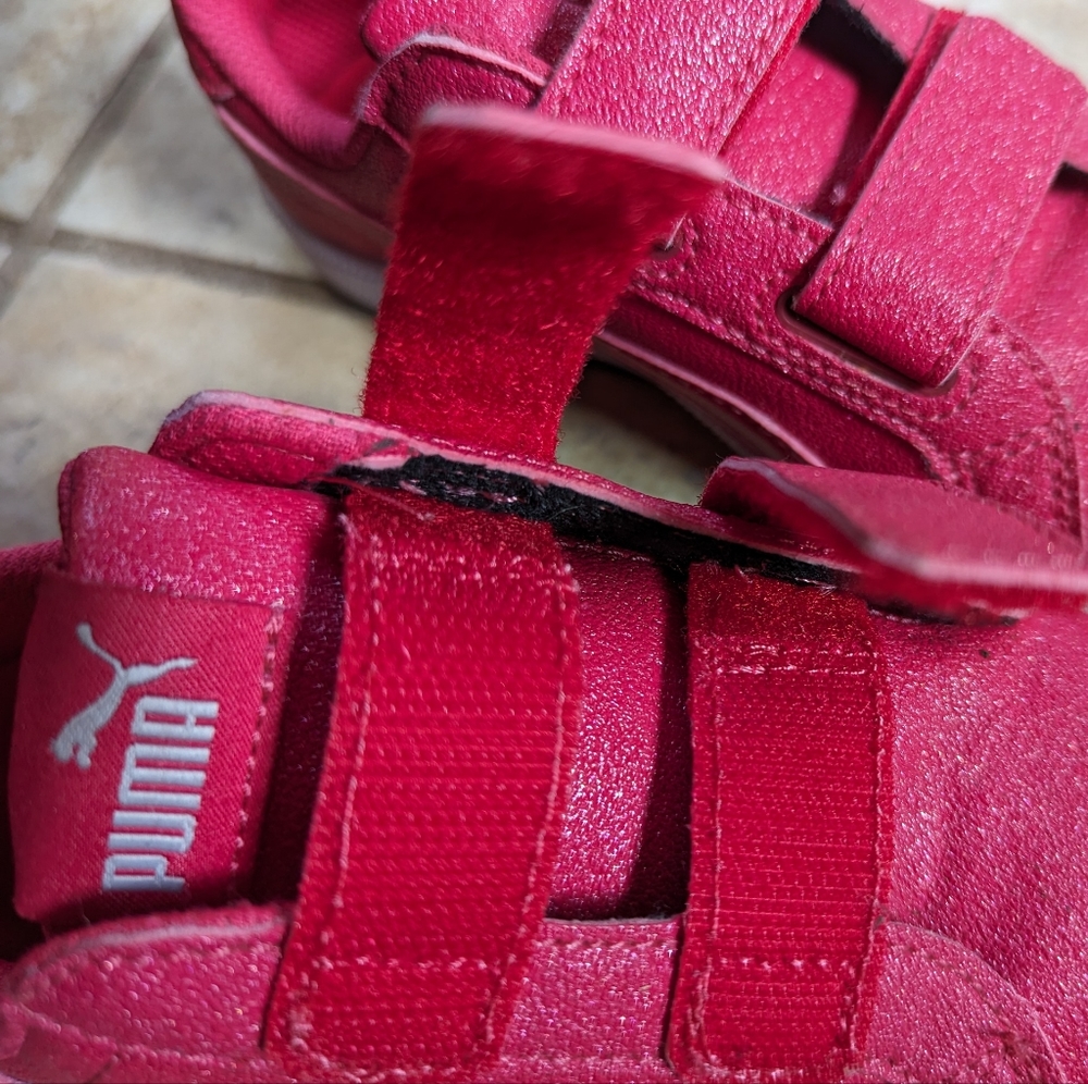 Puma girls sneakers